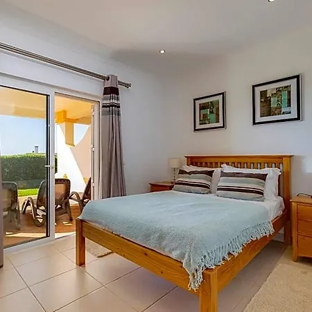 The View - Santo Antonio Villas, Golf & 4*