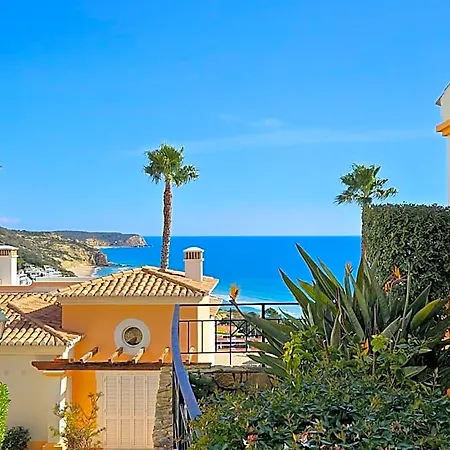The View - Santo Antonio Villas, Golf & فندق 4*